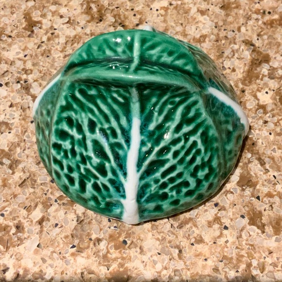Small Vintage Cabbage shaped Tureen - Picture 9 of 16